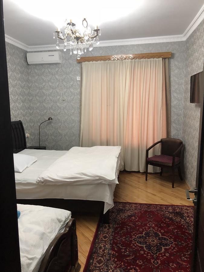 Guest House Tasunia Kutaisi Ngoại thất bức ảnh